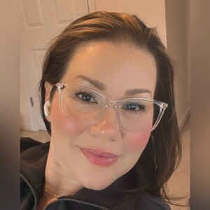 Meet your Posher, Meagan